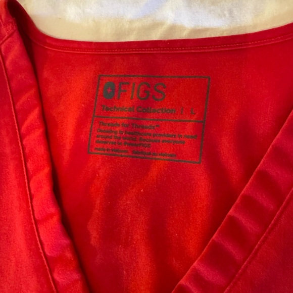Figs Red Technical Collection Top - Picture 4 of 5